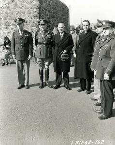 General George C. Marshall, Chief of Staff, U.S. Army; Lt. General H. E. Franklyn, G.O.C., N. I. British Forces; Mr. J. H. Andrews, Prime Minister of Northern Ireland; Mr. W. Averill Harriman, President Roosevelt’s personal envoy to Britain; Major General James E. Chaney United States Army Forces in the British Isles (USAFBI); and Major General R. P. Hartle, United States Army Northern Ireland Forces (USANIF), during their inspection tour of Northern Ireland.