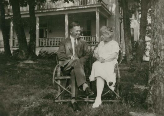 Marshall visiting Aunt Lottie on his way from Washington, D.C., to Fort Benning.